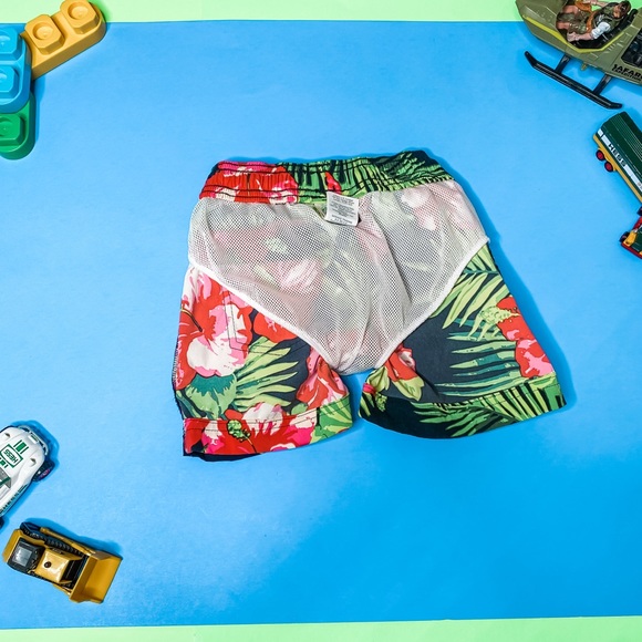 J. Crew Swim Trunks 💧 - Picture 4 of 6
